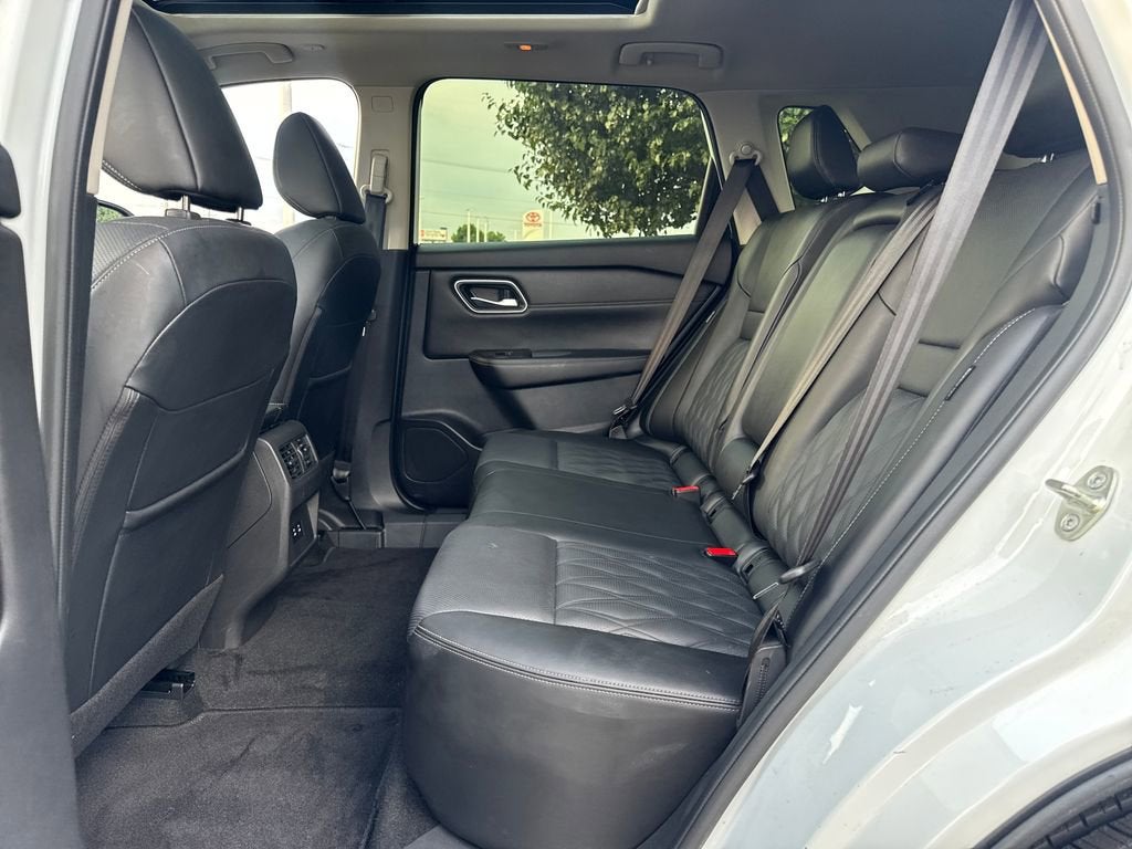 2025 Nissan Rogue Platinum
