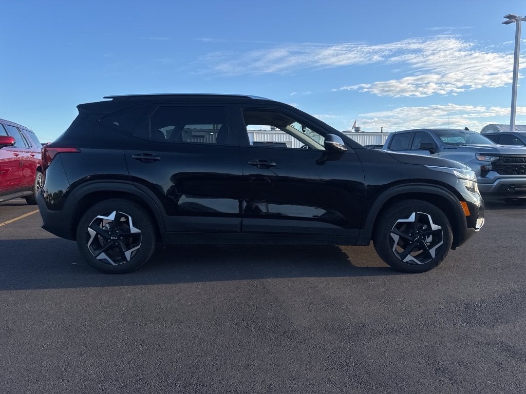 2025 Kia Seltos S
