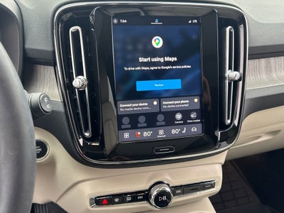 2023 Volvo XC40 Ultimate Bright Theme