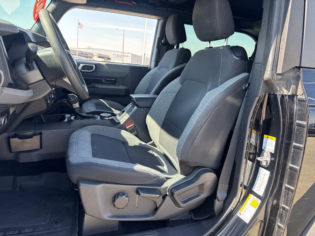 2023 Ford Bronco Base