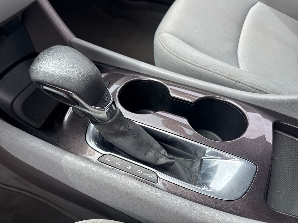 2022 Chevrolet Malibu LS 1LS
