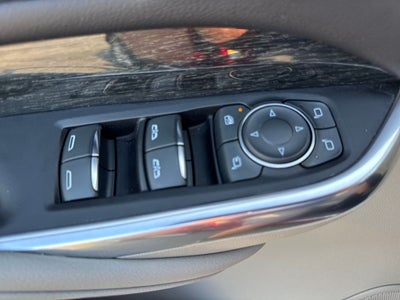 2022 Cadillac XT4 Premium Luxury