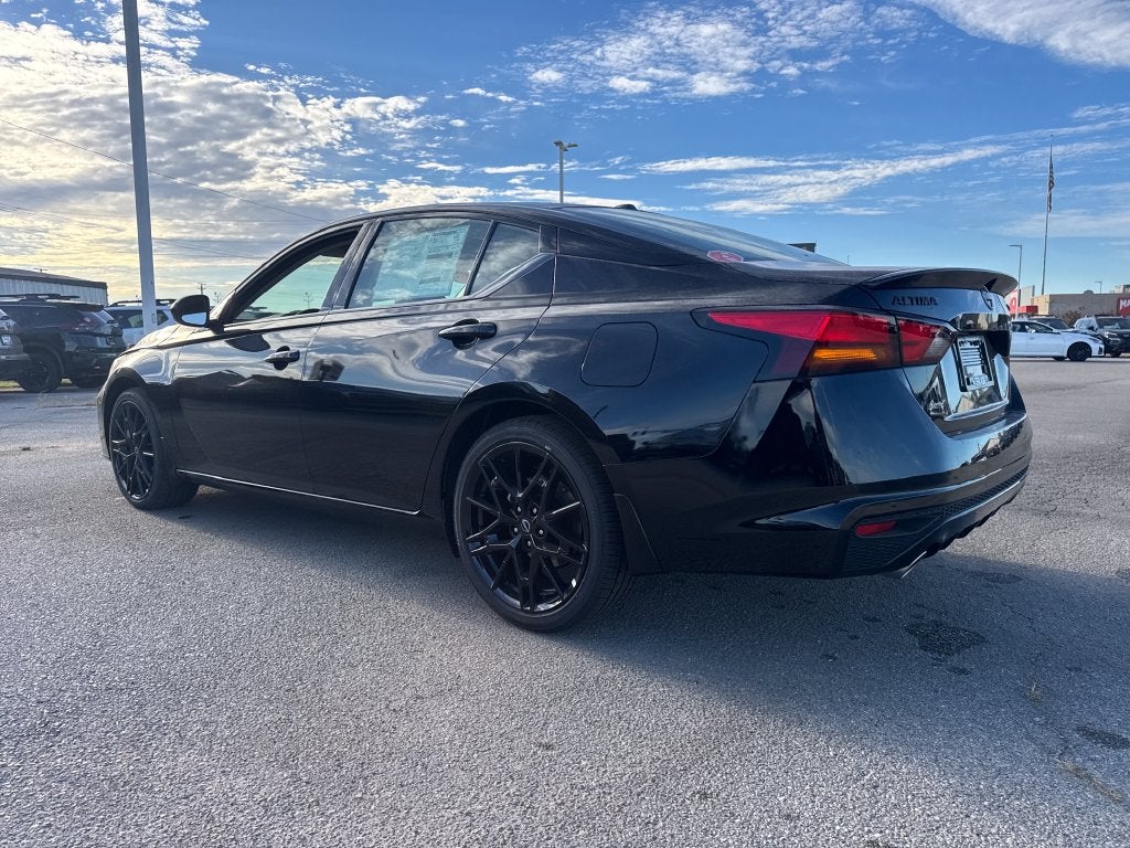 2026 Nissan Altima SR Midnight Edition®