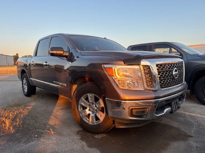 2018 Nissan Titan SV