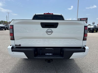 2024 Nissan Frontier SV