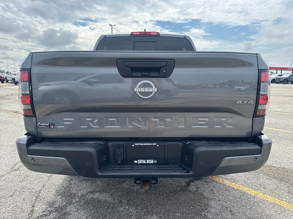 2025 Nissan Frontier SV