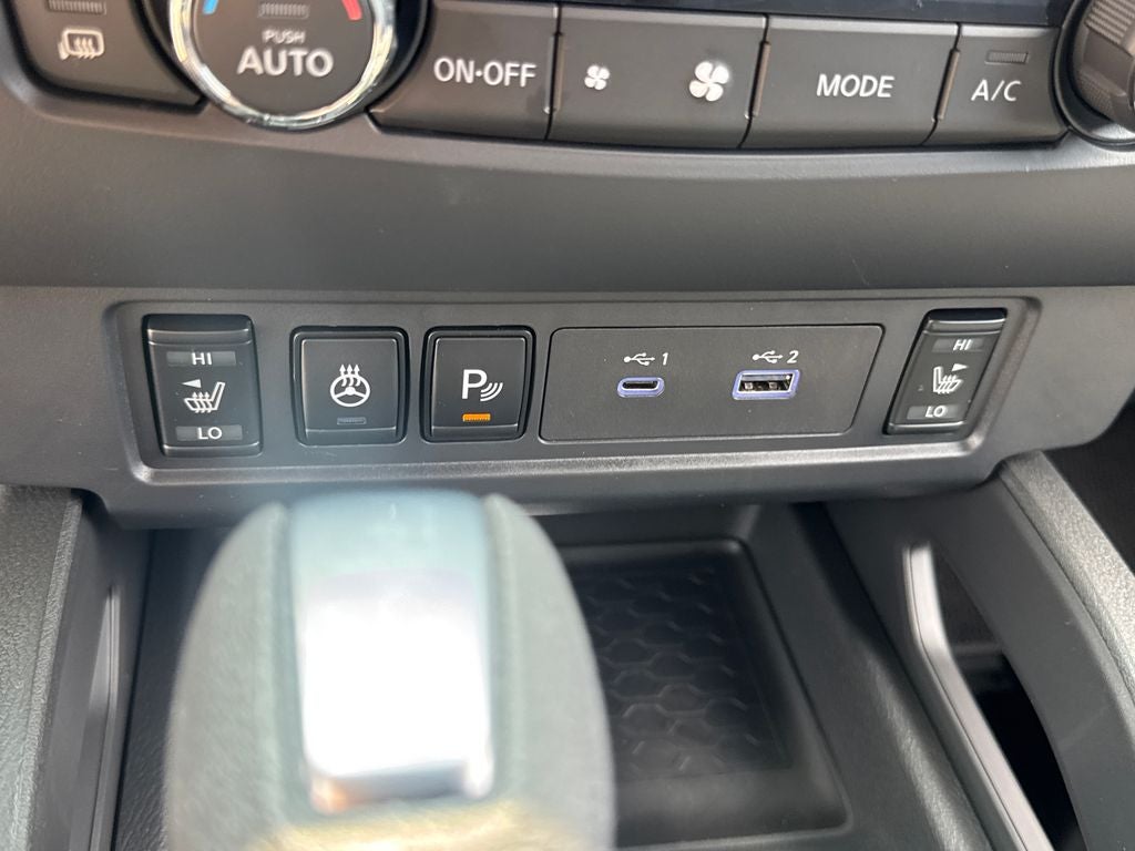 2026 Nissan Frontier Crew Cab SV