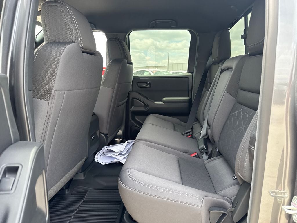 2026 Nissan Frontier Crew Cab SV
