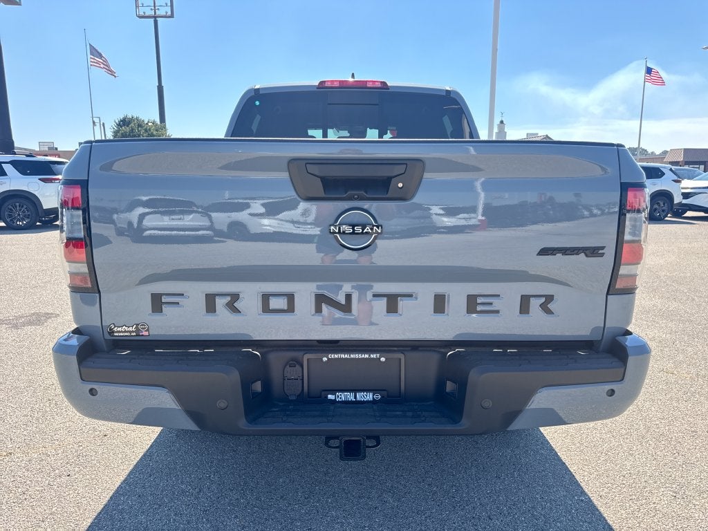 2027 Nissan Frontier Crew Cab SV