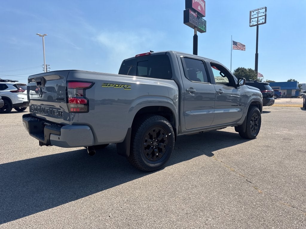 2027 Nissan Frontier Crew Cab SV
