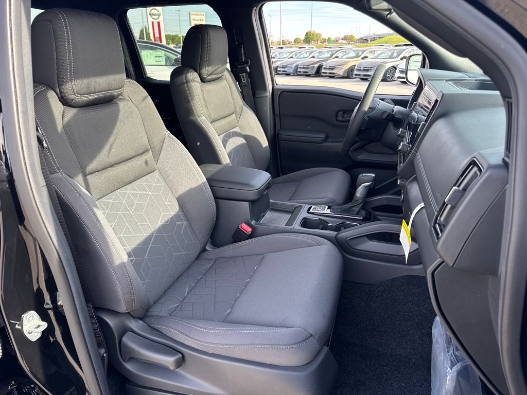 2026 Nissan Frontier Crew Cab SV