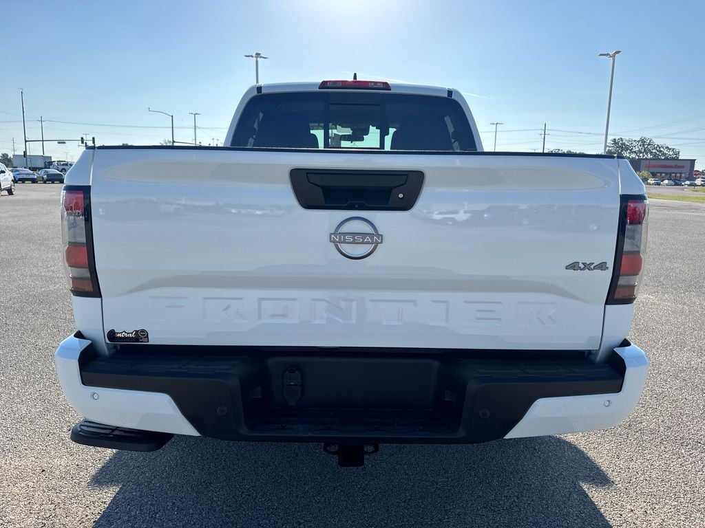 2026 Nissan Frontier Crew Cab SV