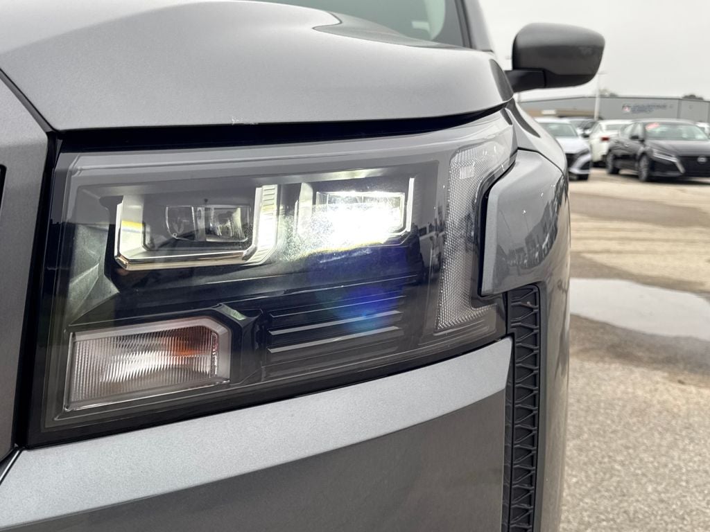 2026 Nissan Frontier Crew Cab SV