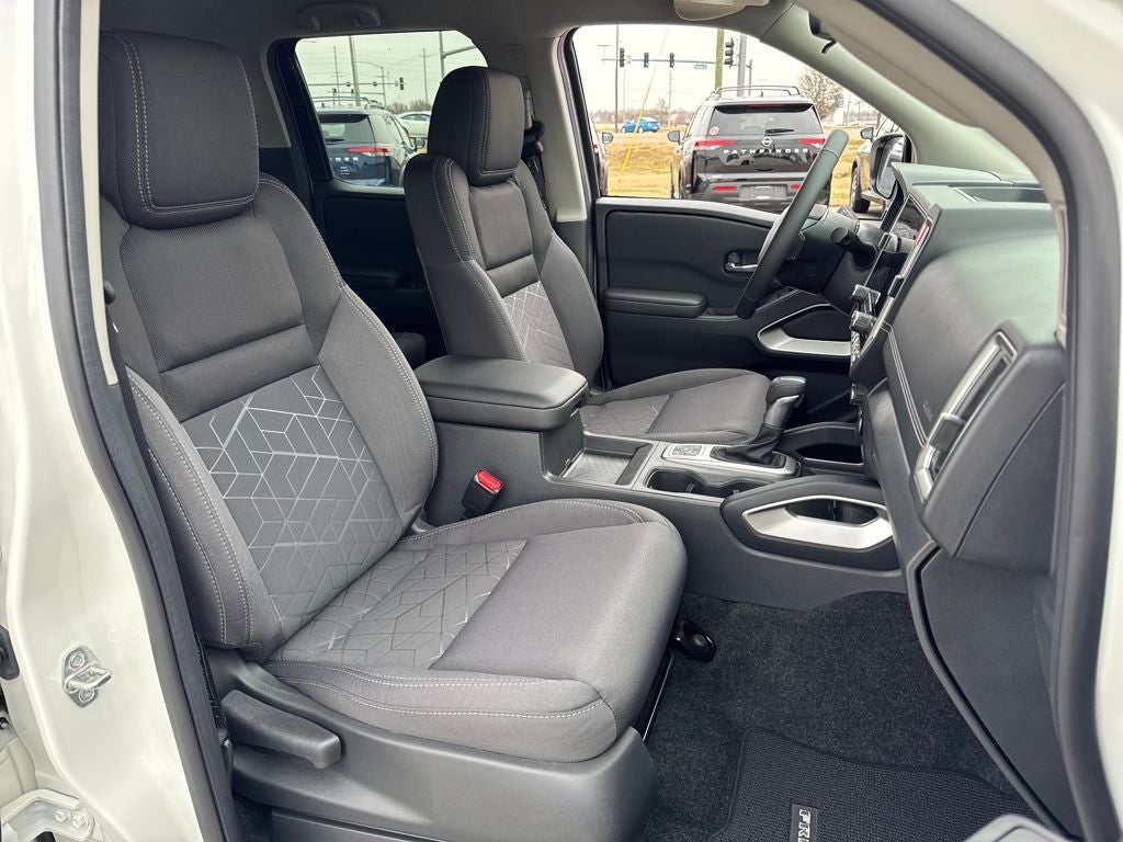 2026 Nissan Frontier Crew Cab SV