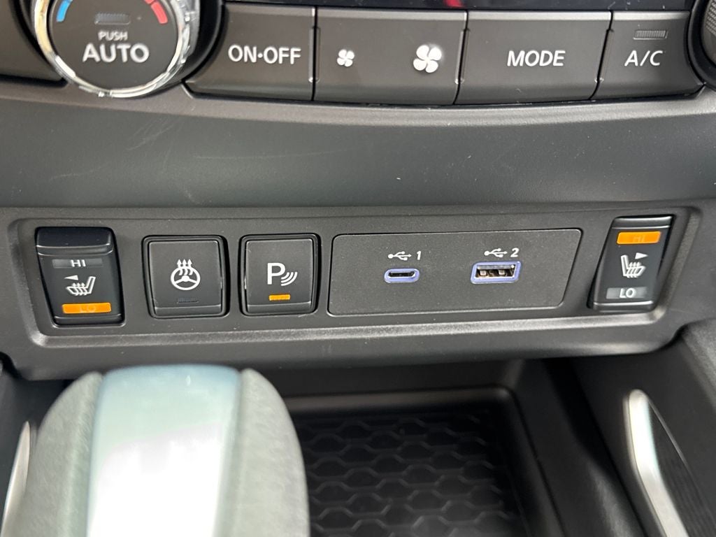 2026 Nissan Frontier Crew Cab SV