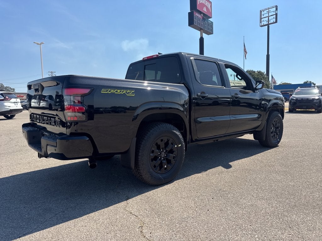 2027 Nissan Frontier Crew Cab SV