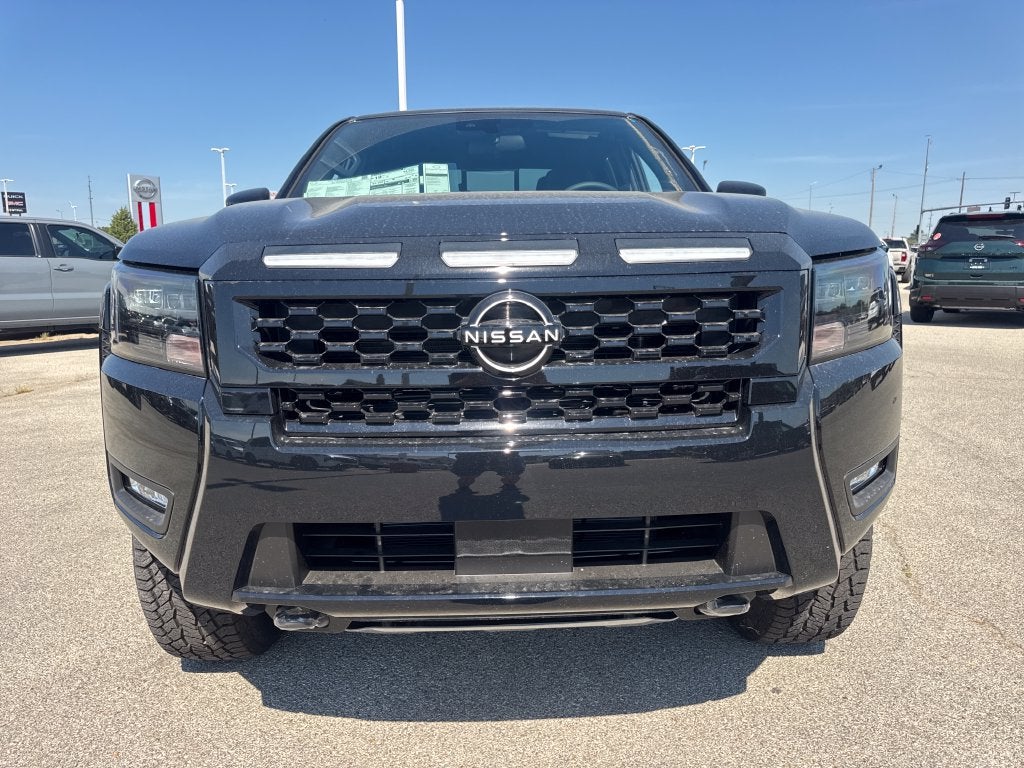 2027 Nissan Frontier Crew Cab SV
