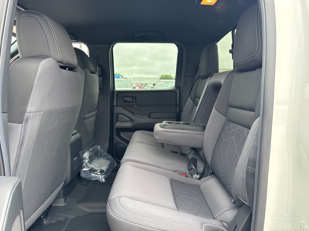 2026 Nissan Frontier Crew Cab SV
