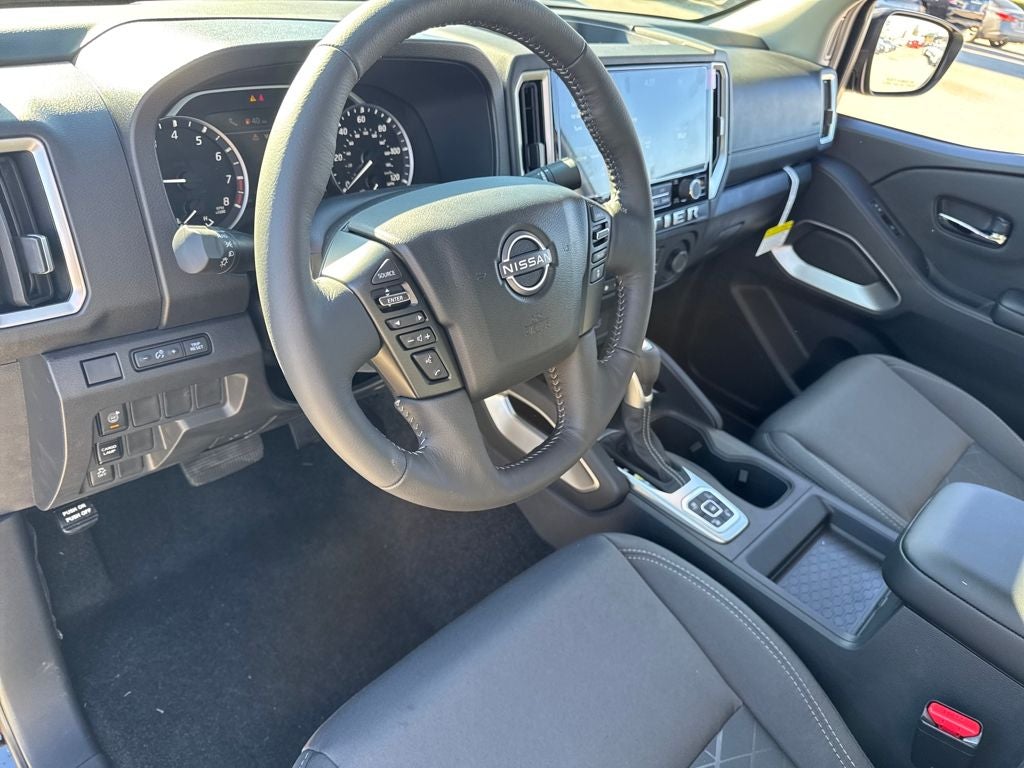 2026 Nissan Frontier Crew Cab SV
