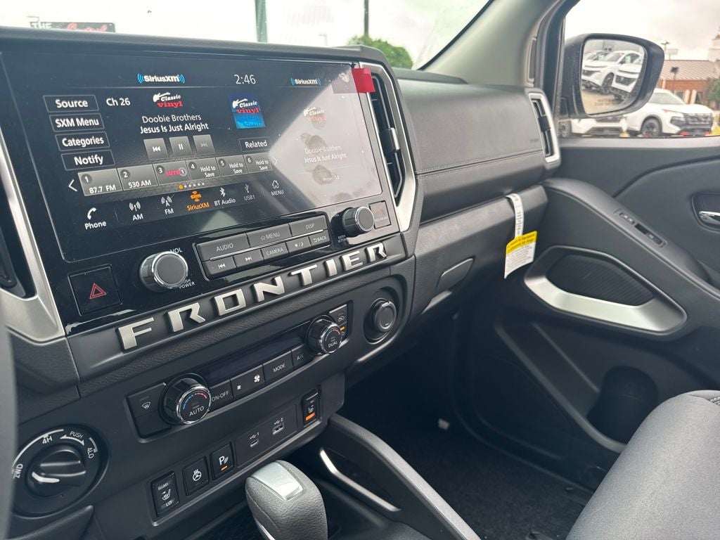 2026 Nissan Frontier Crew Cab SV