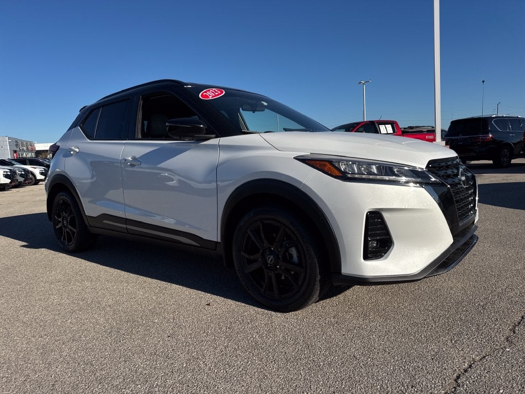 2023 Nissan Kicks SR