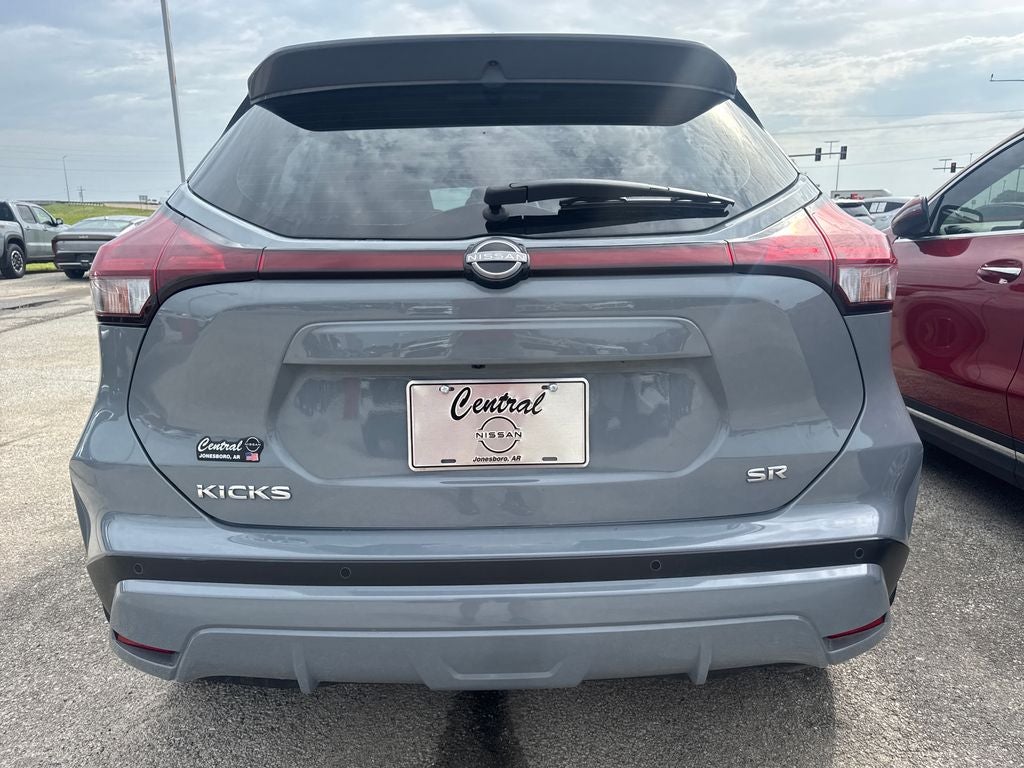 2024 Nissan Kicks SR