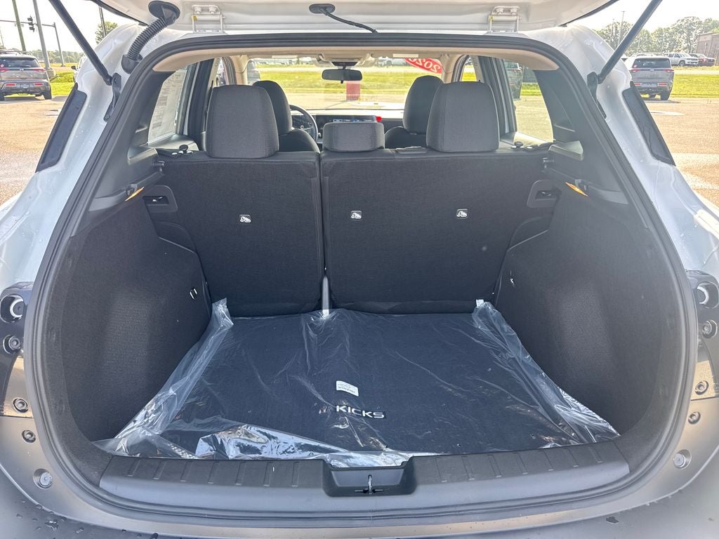 2026 Nissan Kicks S