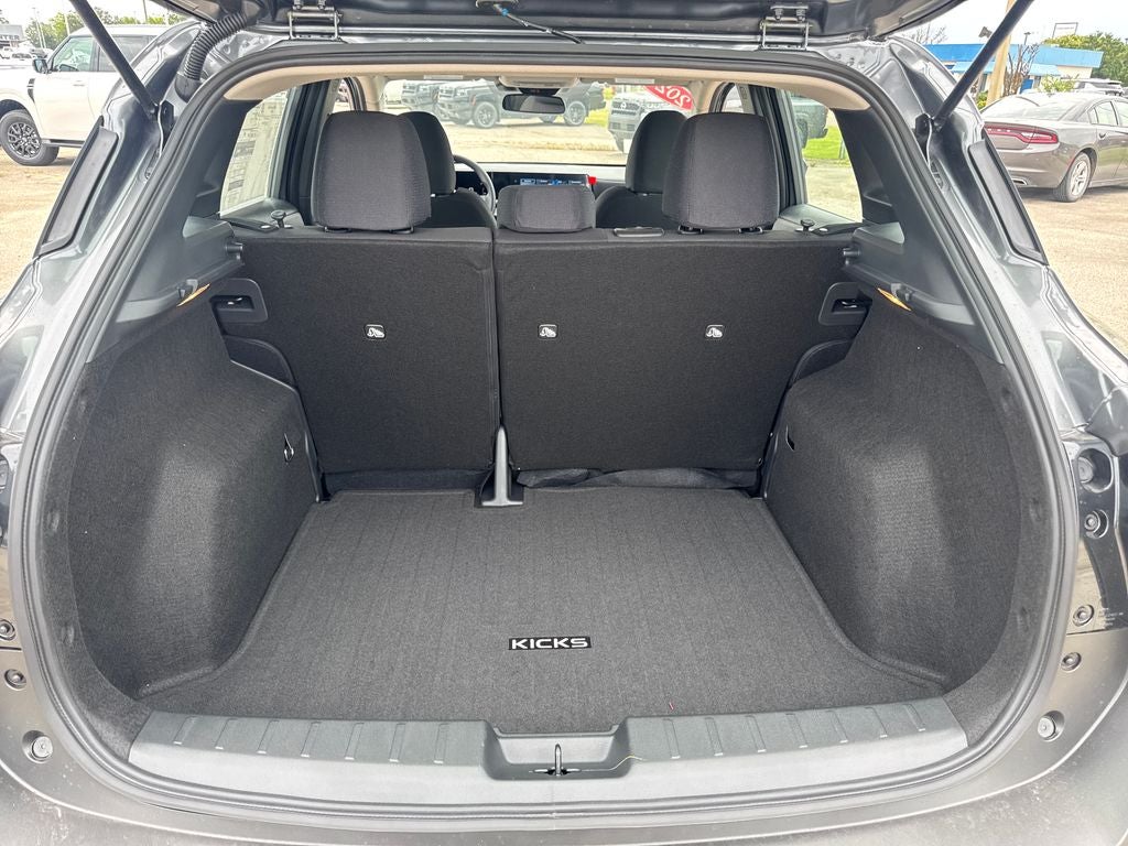 2026 Nissan Kicks S