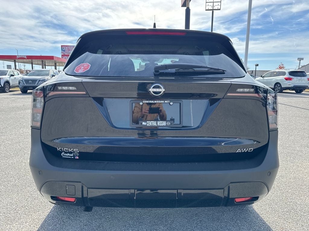 2026 Nissan Kicks SV