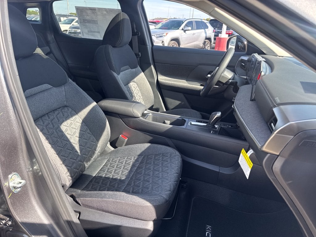 2027 Nissan Kicks SV