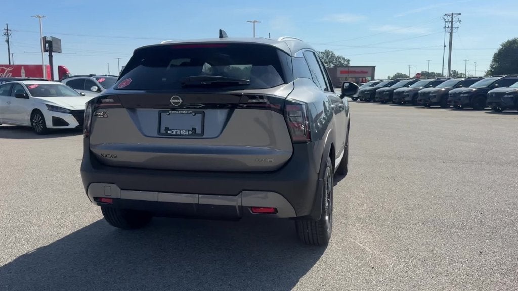 2027 Nissan Kicks SV