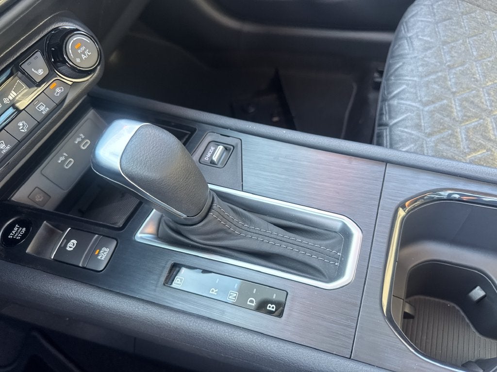 2027 Nissan Kicks SV