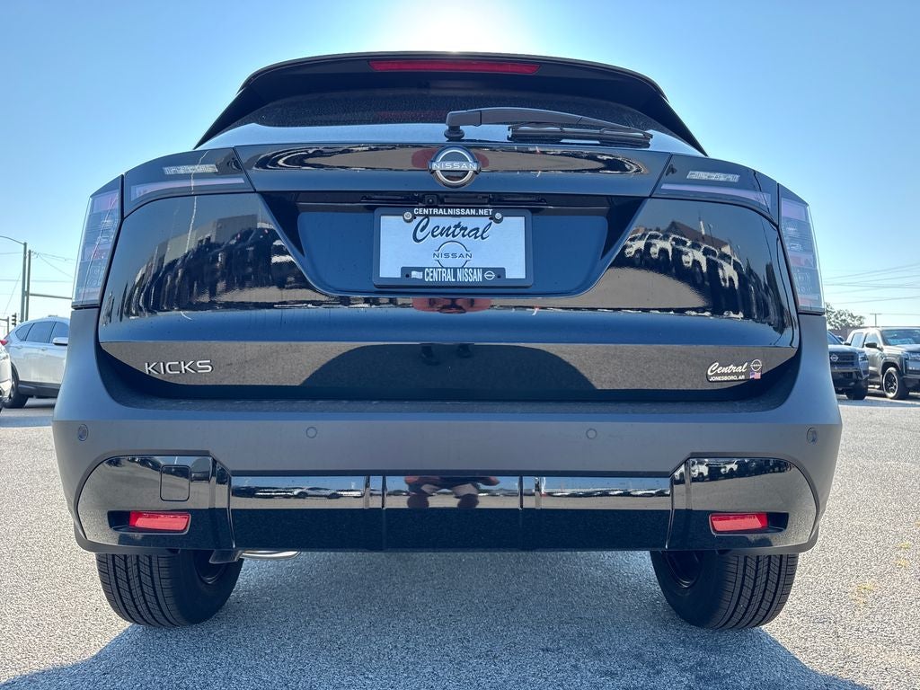 2026 Nissan Kicks SV