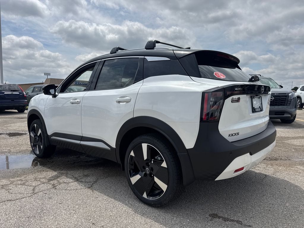 2026 Nissan Kicks SR