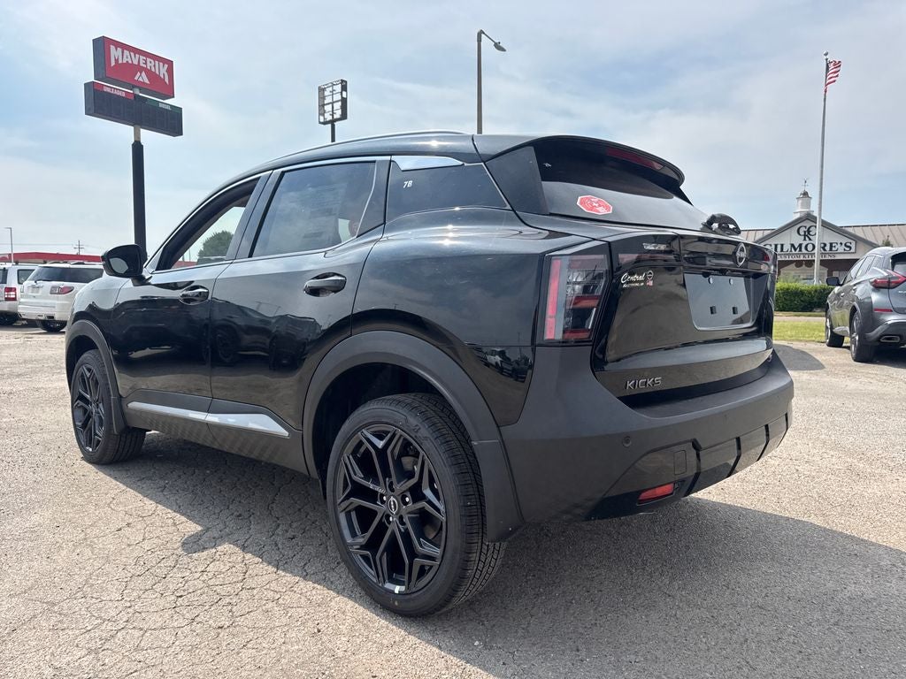 2026 Nissan Kicks SR