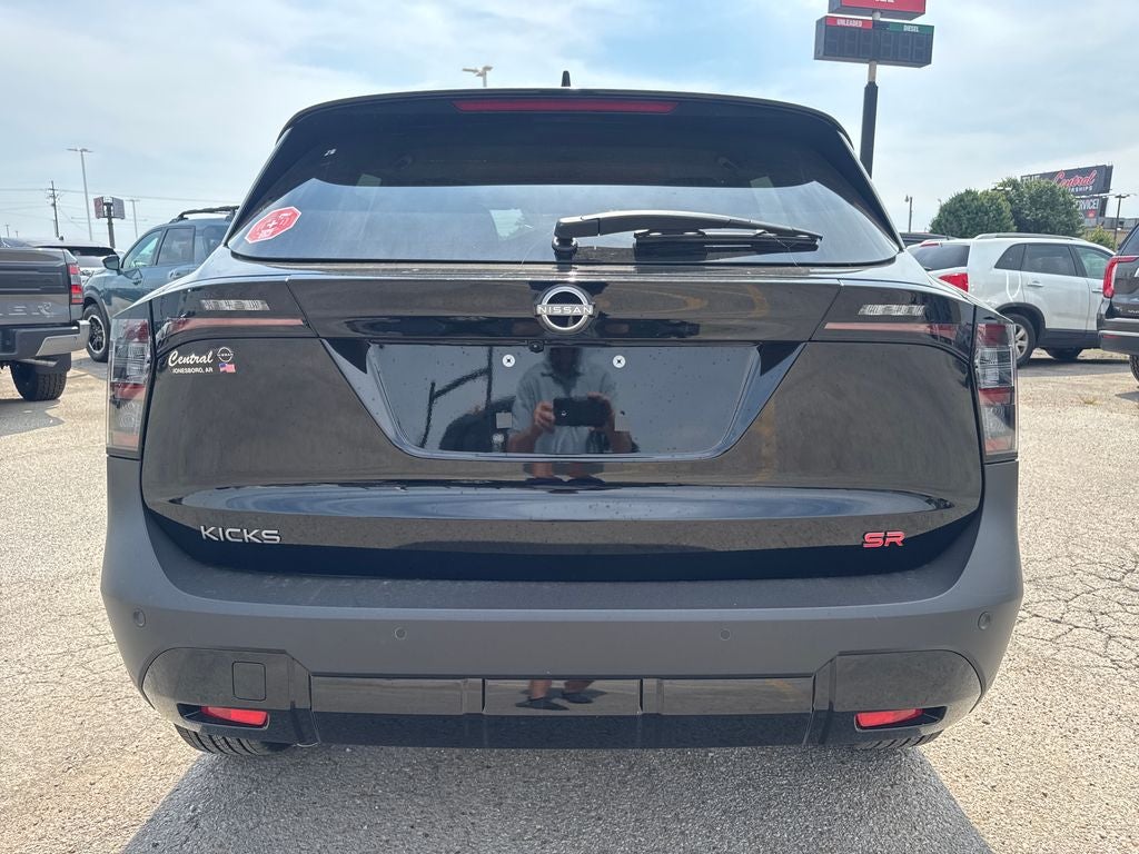 2026 Nissan Kicks SR