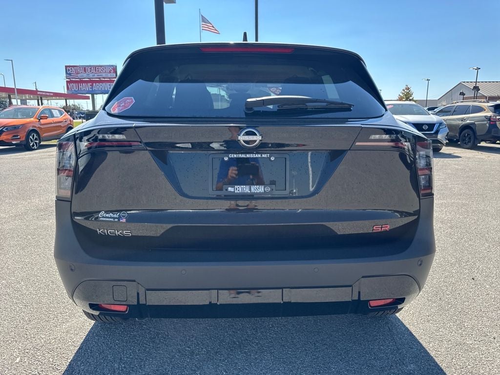 2026 Nissan Kicks SR