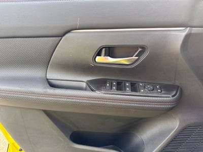 2027 Nissan Kicks SR
