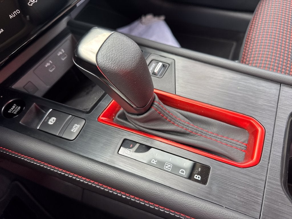 2027 Nissan Kicks SR