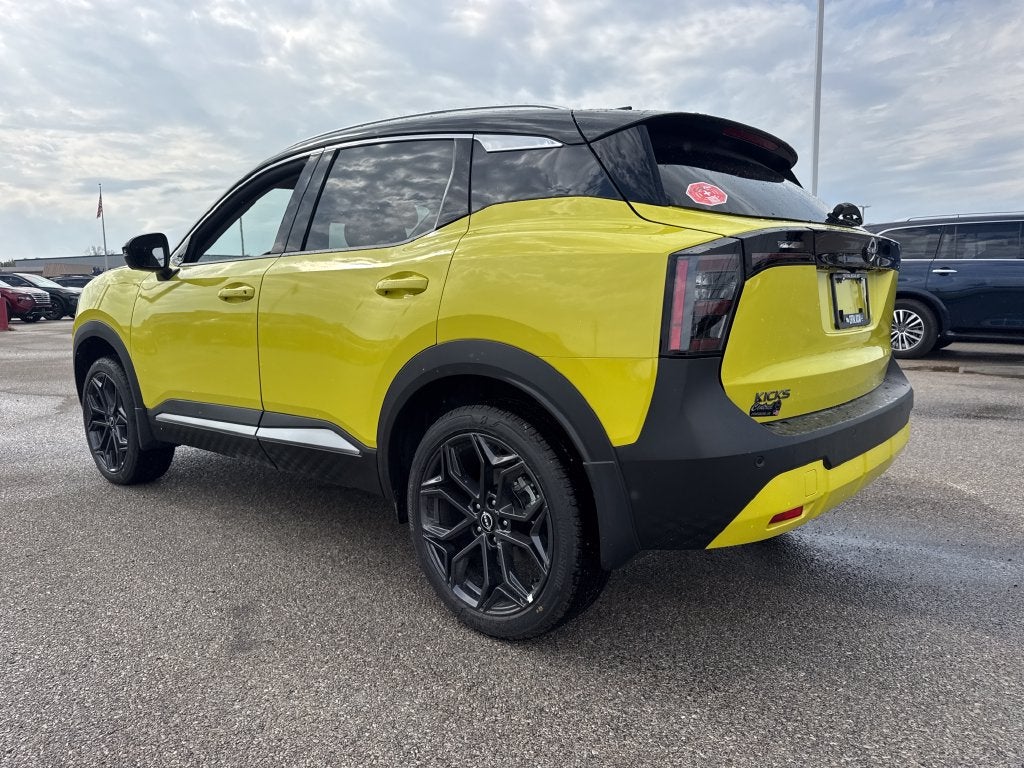 2027 Nissan Kicks SR