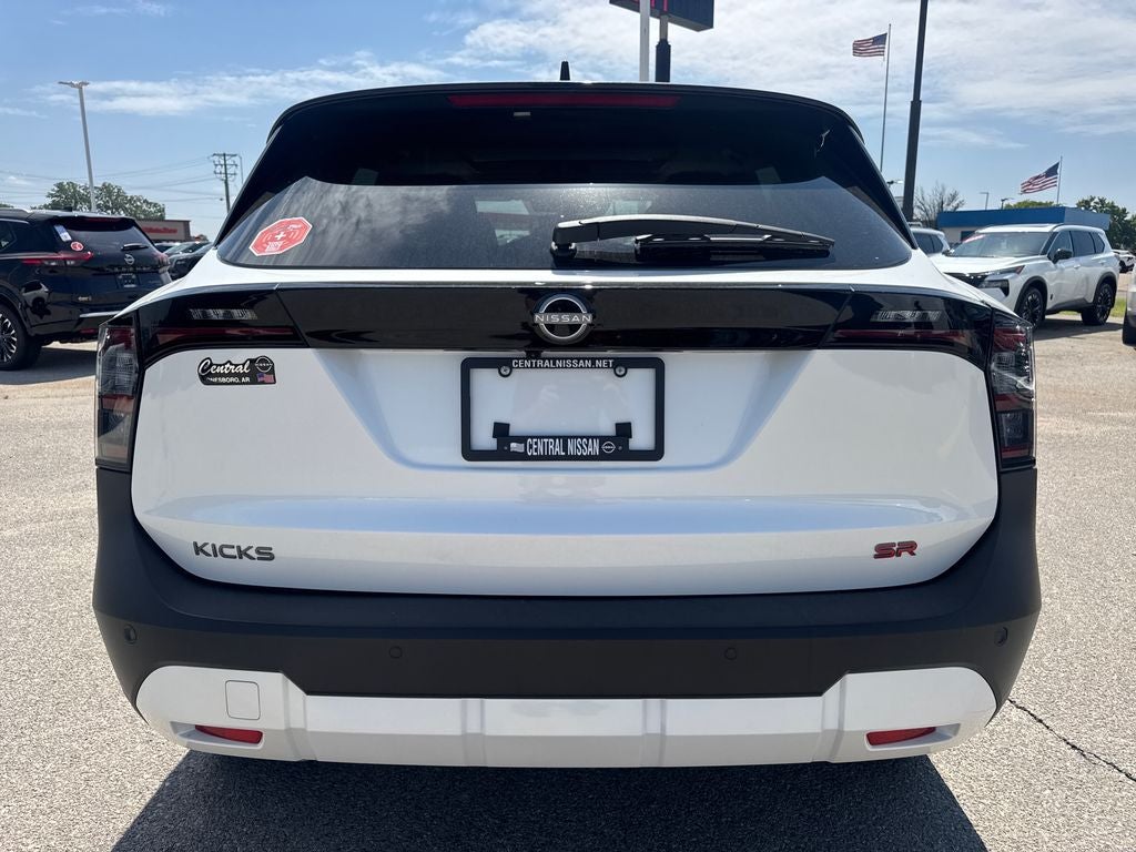 2026 Nissan Kicks SR