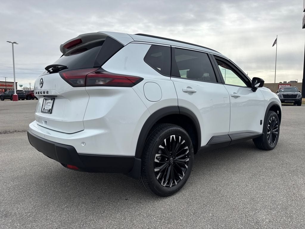2026 Nissan Rogue Dark Armor™