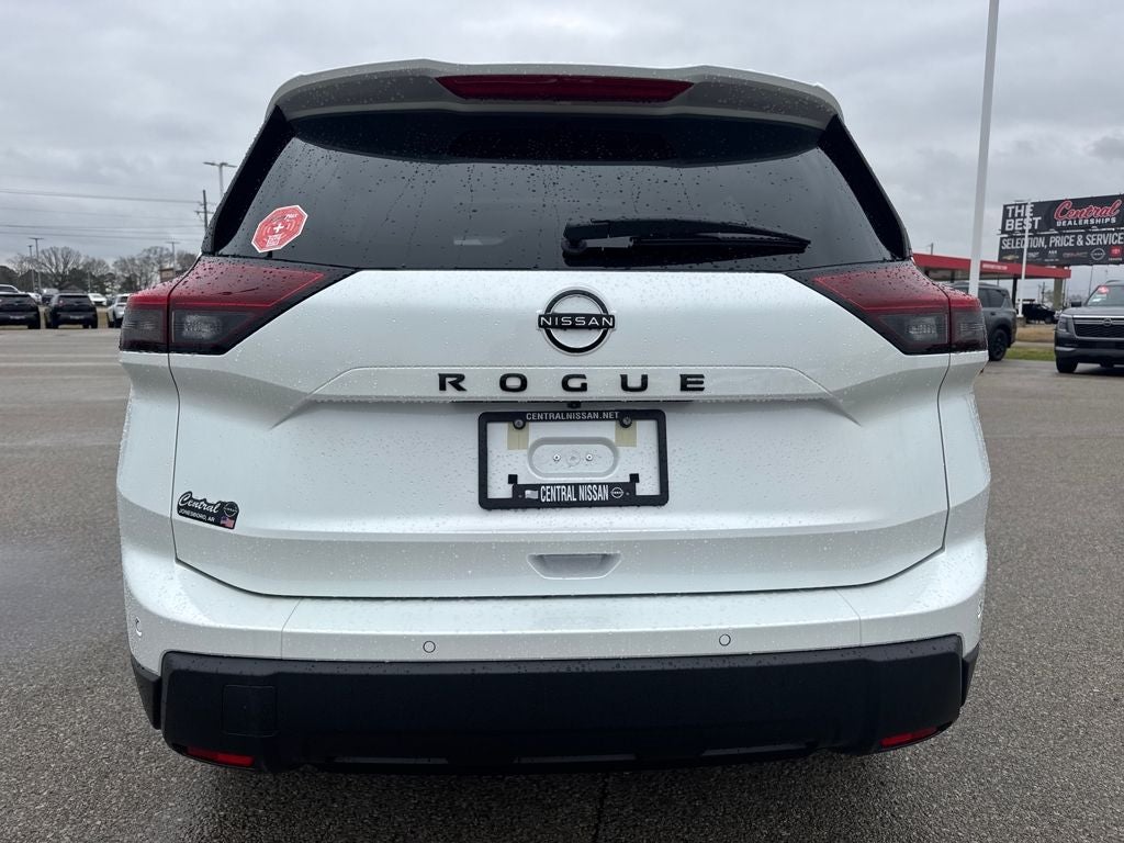 2026 Nissan Rogue Dark Armor™