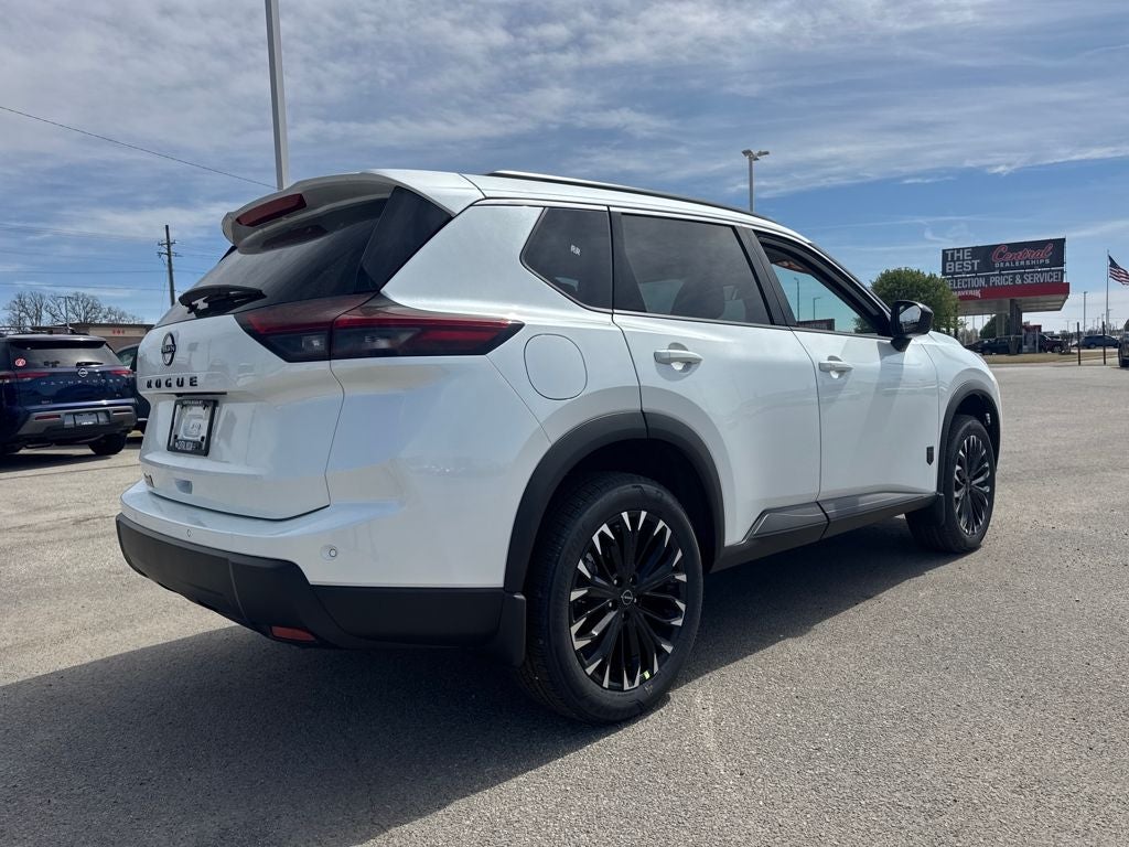 2026 Nissan Rogue Dark Armor