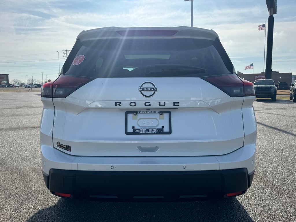 2026 Nissan Rogue Dark Armor™