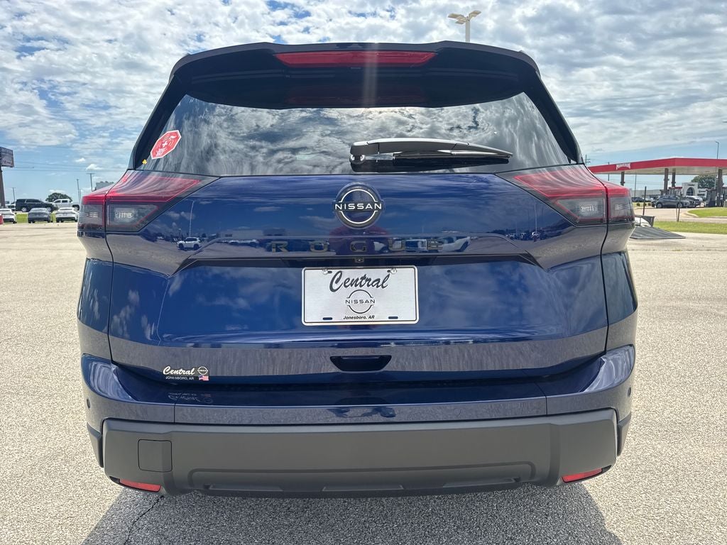 2026 Nissan Rogue Dark Armor™