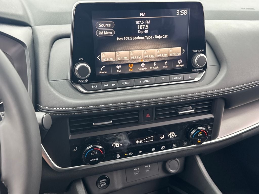 2026 Nissan Rogue SV