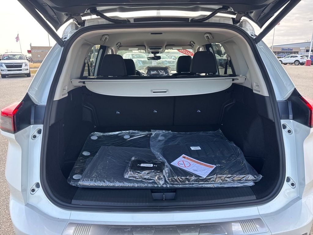 2026 Nissan Rogue SV