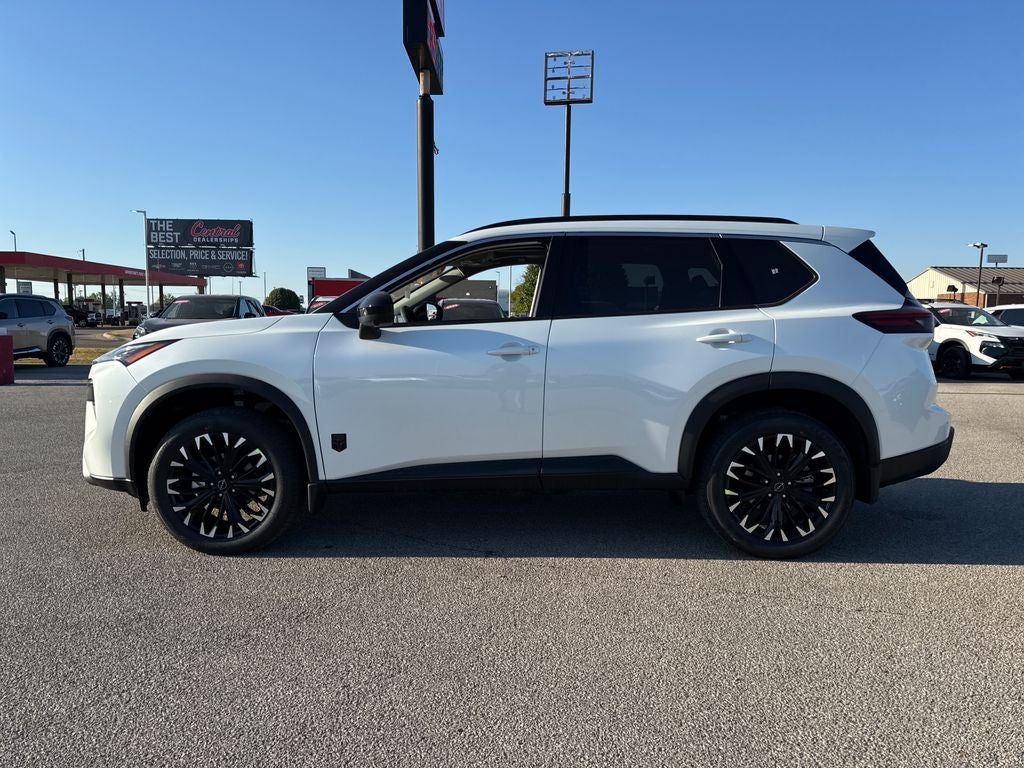 2026 Nissan Rogue Dark Armor™