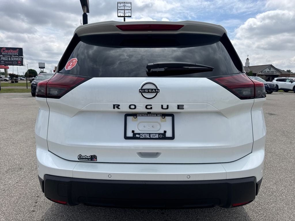 2026 Nissan Rogue Dark Armor™